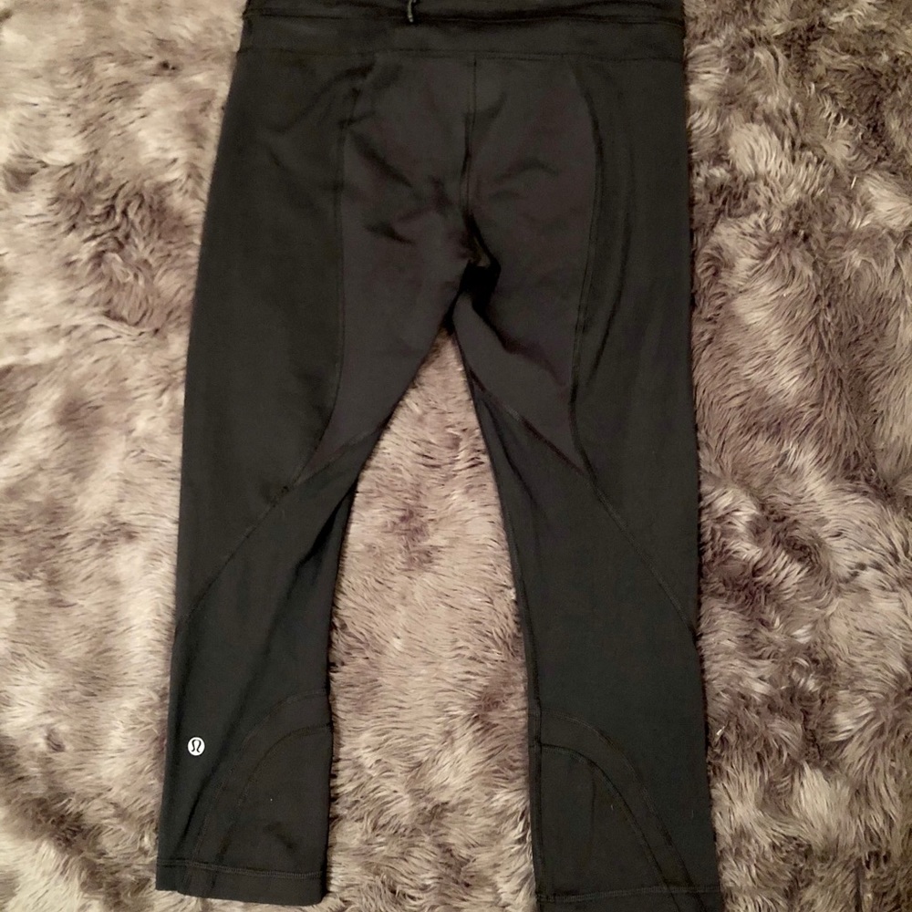Lululemon capris.